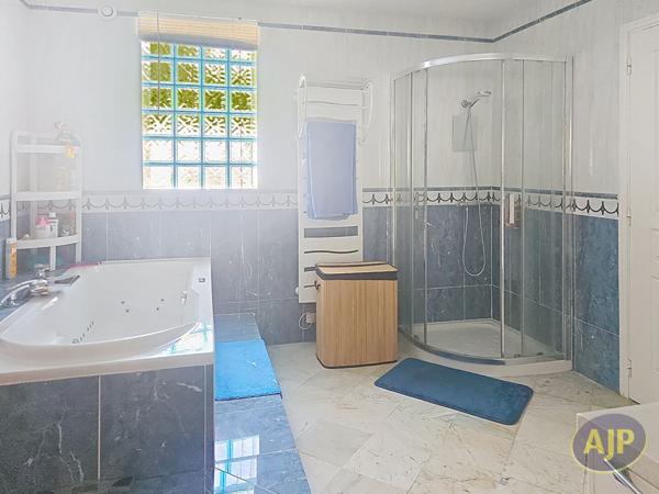 Vente maison Saint Marc Sur Mer : 1 155 000 € - AJP Immobilier Saint-Marc-sur-Mer