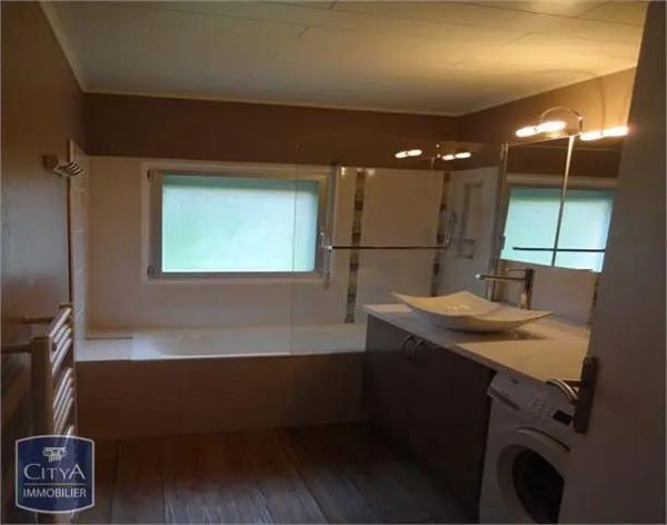 Appartement à louer 2 pièces 48.23m² Besançon (25000)