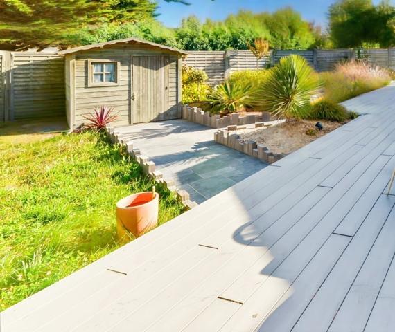 LA TURBALLE PLAGE A 400M à pied – 4 Chambres et 1 Dortoir – Jardin AU CALME, clos sans vis-à-vis -Rénovation moderne et chaleureuse.