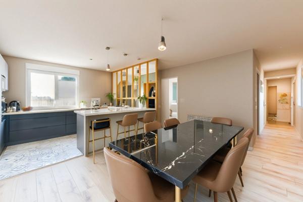 LA TURBALLE PLAGE A 400M à pied – 4 Chambres et 1 Dortoir – Jardin AU CALME, clos sans vis-à-vis -Rénovation moderne et chaleureuse.