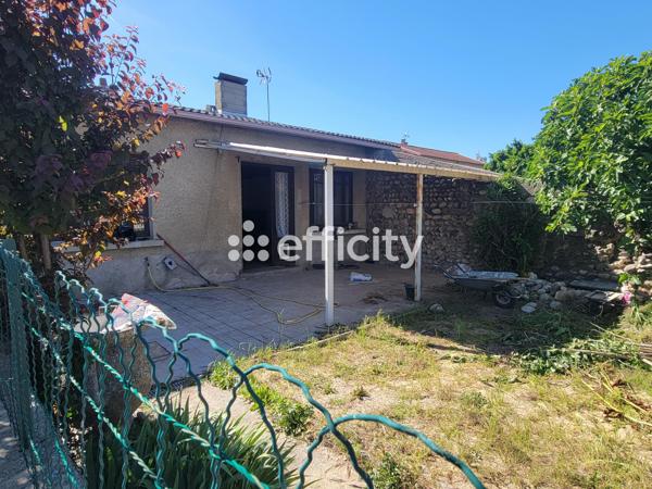Maison
         4 pièces
        - 100 m² 159 000 € *