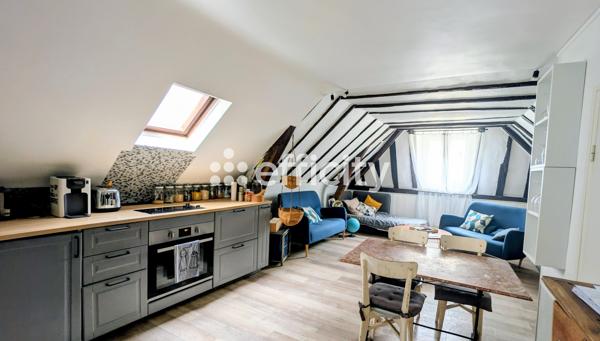 Appartement
         2 pièces
        - 45 m² 155 000 € *