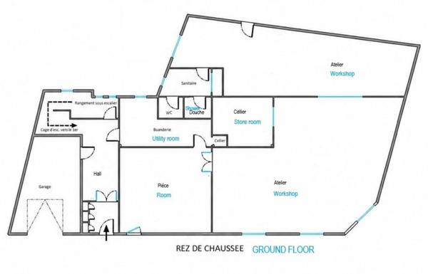 BIEN ATYPIQUE BEAUX VOLUMES 170 M² HAB PLUS RDC 170 m², GGE, TERRASSE INTIMISTE, 54KM DE PERPIGNAN