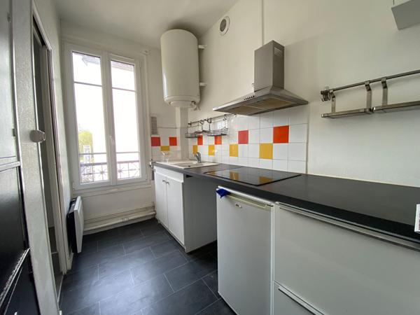 GUY HOQUET / Appartement de 2 pièces en centre ville