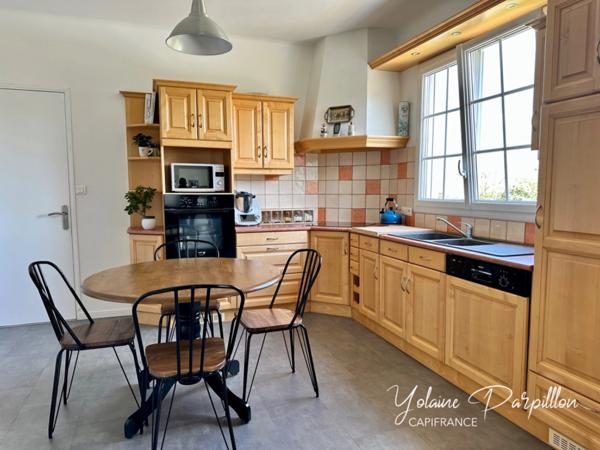 Maison à vendre - 3 chambres + 1 bureau - 847 m² de jardin à MONTAIGU VENDEE (85)