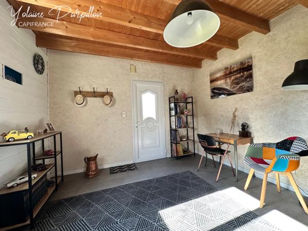 Maison à vendre - 3 chambres + 1 bureau - 847 m² de jardin à MONTAIGU VENDEE (85)