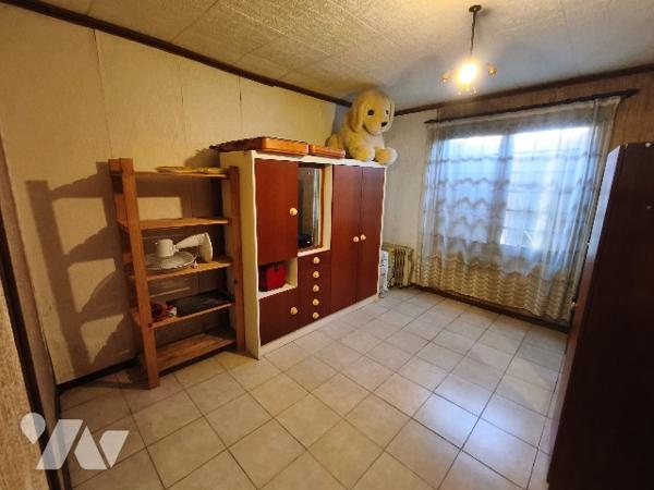 Maison 400 m² aménageables avec cour