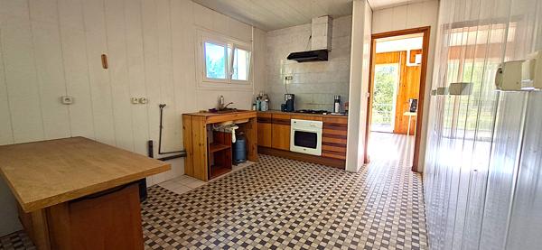 Maison avec sous sol de 166m² + garage 33m²+ dépendances 60m²