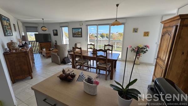 À VENDRE - PLOUHARNEL Centre ville - appartement avec 3 chambres
