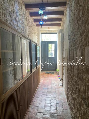 Saintes (17100) SAINTES : Propriété de charme 6 chambres