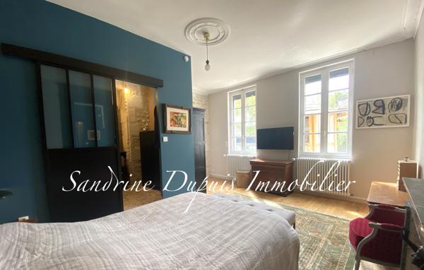 Saintes (17100) SAINTES : Propriété de charme 6 chambres