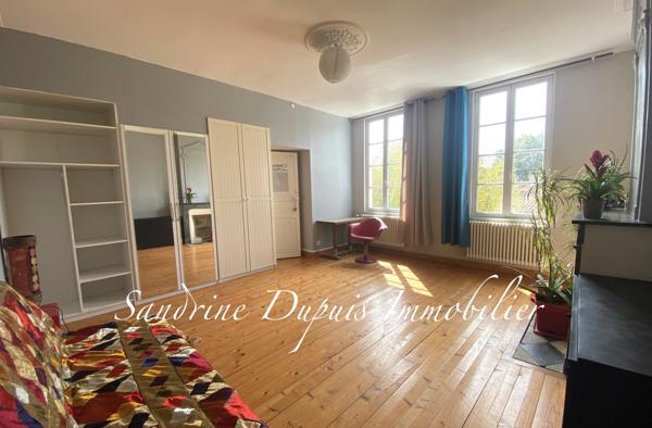 Saintes (17100) SAINTES : Propriété de charme 6 chambres