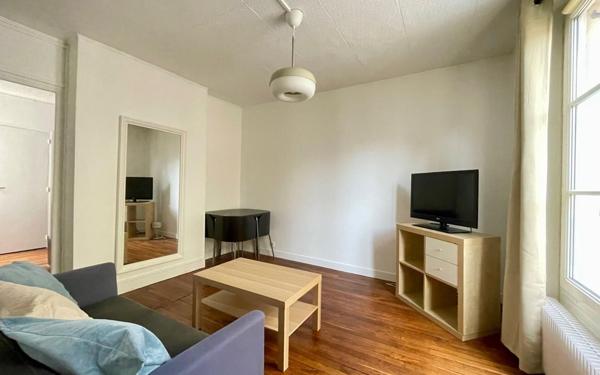 Appartement à vendre    2 pièces • 30,62 m2 Paris 17