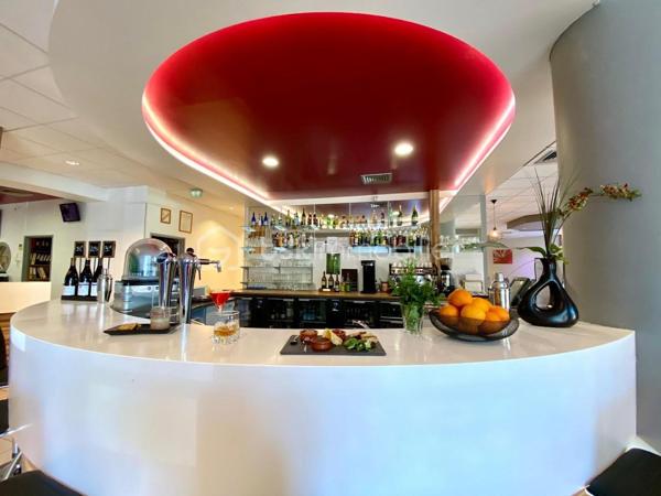 Local commercial de 3 169 m²