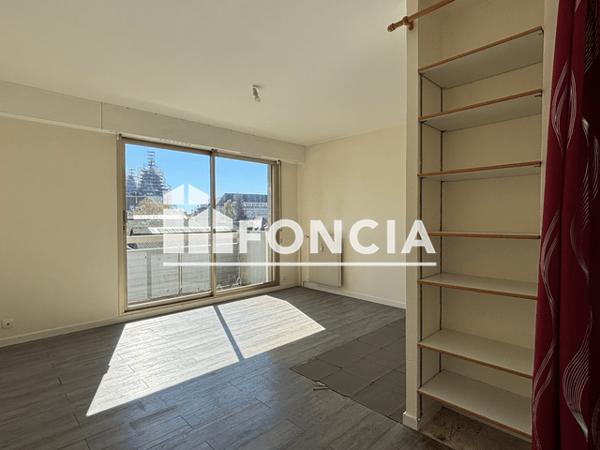 Location Studio 23.25 m² - 12 RUE DANIELE CASANOVA Chartres 28000