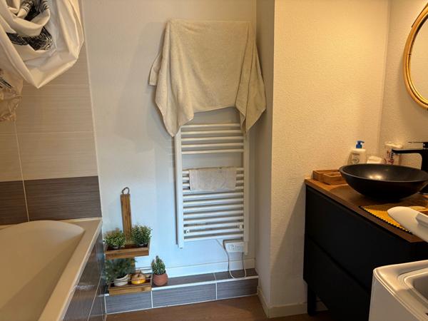 AURAY T.2 41 m² avec parking et cave , Auray