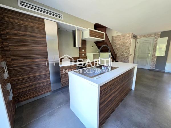 PAVILLON, 3 CHAMBRES, GARAGE ET PLACE DE STATIONNEMENT