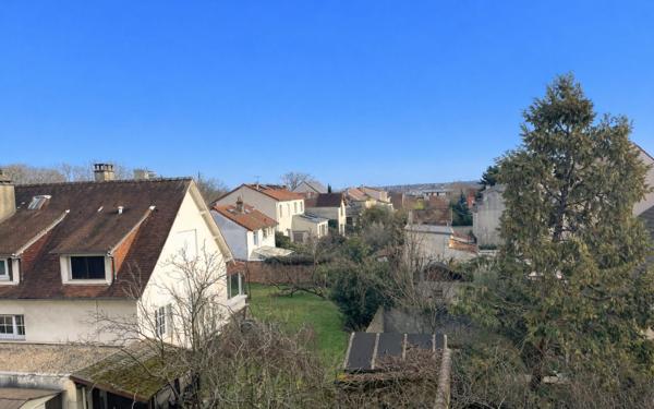 Appartement à vendre    4 pièces • 104,71 m2 Antony