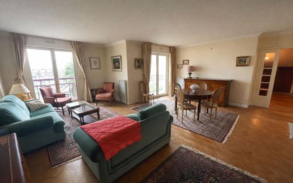 Appartement à vendre    4 pièces • 104,71 m2 Antony
