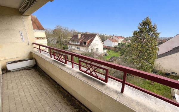 Appartement à vendre    4 pièces • 104,71 m2 Antony