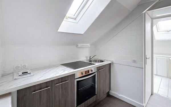 Appartement à louer    3 pièces • 33 m2 Saint-Flour