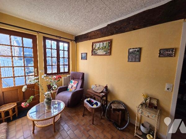 YVETOT maison briques et colombages d'~185m² sur un terrain d'~685m², 3 chambres, 2 bâtiments.