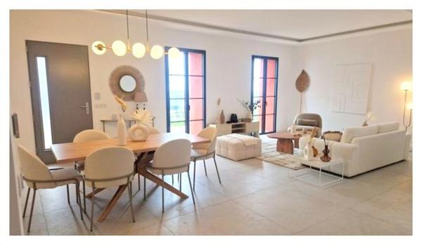 appartement à vendre 4 pièces THEOULE SUR MER (06) + jardin 175 m²