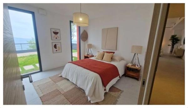 appartement à vendre 4 pièces THEOULE SUR MER (06) + jardin 175 m²