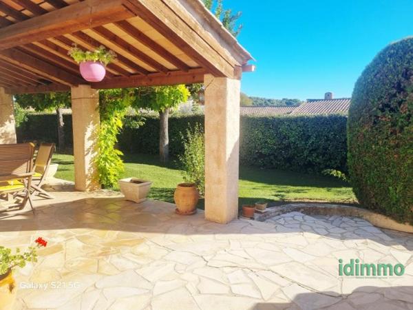 A voir Draguignan jolie villa F4 de 114m terrasse garage piscine 663m terrain 449000€ crn2390 dpe c Draguignan (83300)