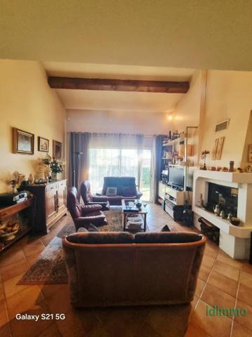 A voir Draguignan jolie villa F4 de 114m terrasse garage piscine 663m terrain 449000€ crn2390 dpe c Draguignan (83300)