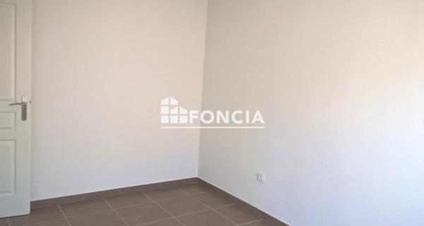 Location Appartement 4 pièces 77.63 m² - Morières-lès-avignon 84310