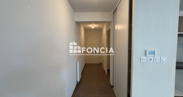 Location Appartement 4 pièces 77.63 m² - Morières-lès-avignon 84310