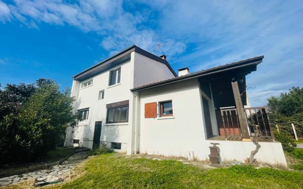 Maison à vendre    5 pièces •  Dax