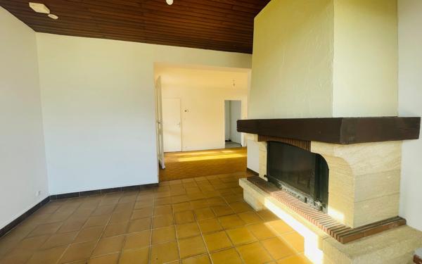 Maison à vendre    5 pièces •  Dax