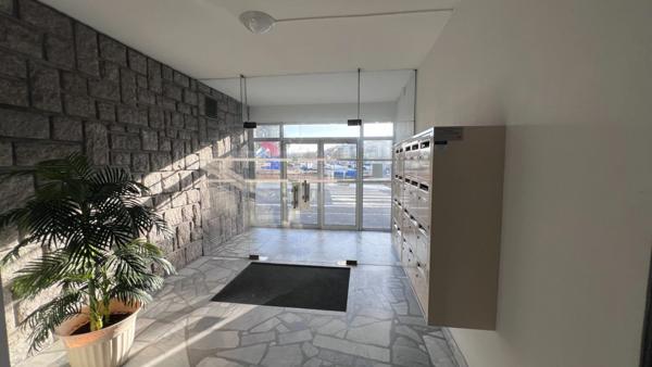 QUIMPER (29) – Appartement T4 meublé de 73 m² habitable avec loggia - Cave.