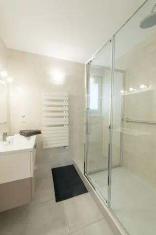 QUIMPER (29) – Appartement T4 meublé de 73 m² habitable avec loggia - Cave.