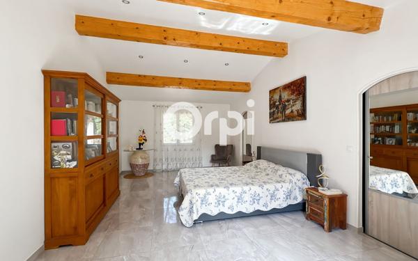 Maison à vendre    6 pièces •  Lorgues