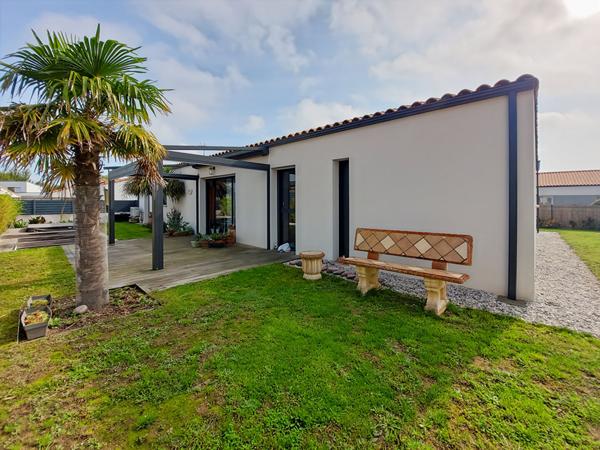 Maison Saint Jean De Monts 5 pièce(s) 124 m2 maison + jacuzzi