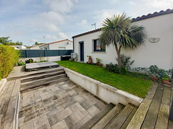 Maison Saint Jean De Monts 5 pièce(s) 124 m2 maison + jacuzzi