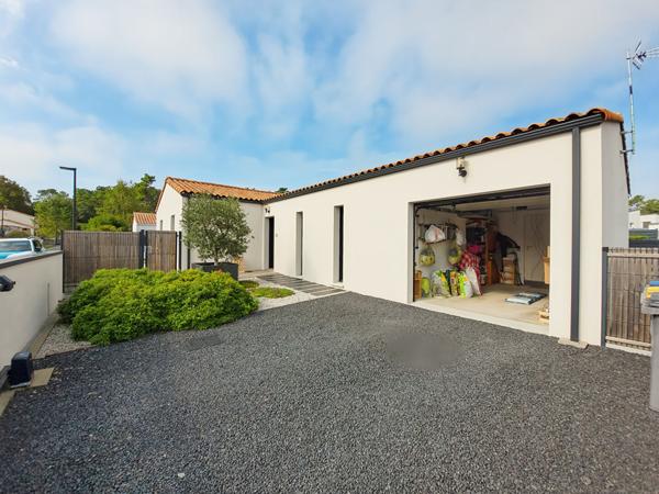 Maison Saint Jean De Monts 5 pièce(s) 124 m2 maison + jacuzzi