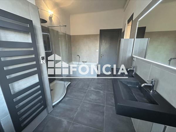 Location Appartement 5 pièces 142.79 m² - 28 RUE DE BALE Mulhouse 68100