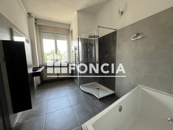 Location Appartement 5 pièces 142.79 m² - 28 RUE DE BALE Mulhouse 68100