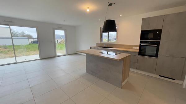 MAYENNE, Proche LECLERC