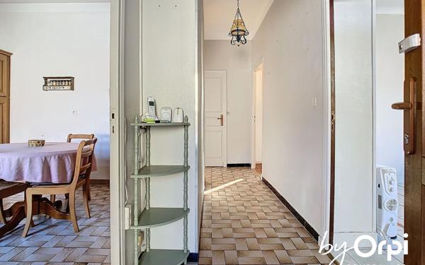 Maison à vendre    3 pièces •  Saint-Éloy-les-Mines