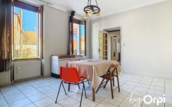 Maison à vendre    3 pièces •  Saint-Éloy-les-Mines