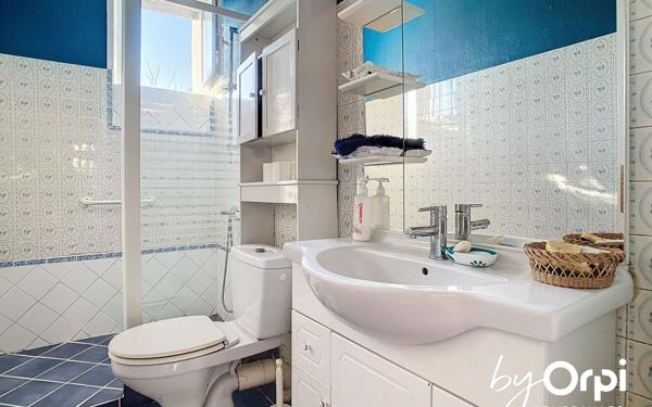 Maison à vendre    3 pièces •  Saint-Éloy-les-Mines