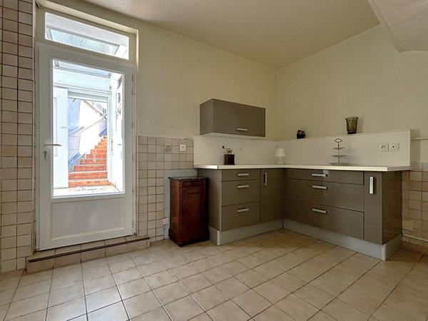 Maison de ville de 114 m² à vendre à AGEN - 4 chambres spacieuses et jardin