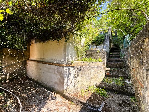 Maison de ville de 114 m² à vendre à AGEN - 4 chambres spacieuses et jardin