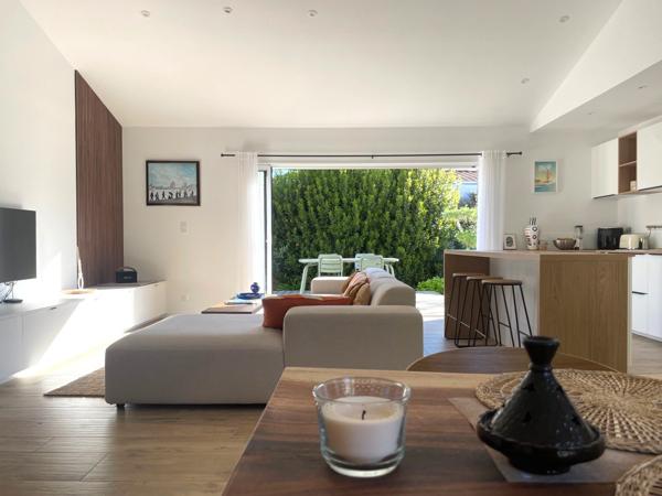 Vente Maison La rochelle 850 000 € HAI - 145 m2 - Réf. VM1172-TERREETMER17_