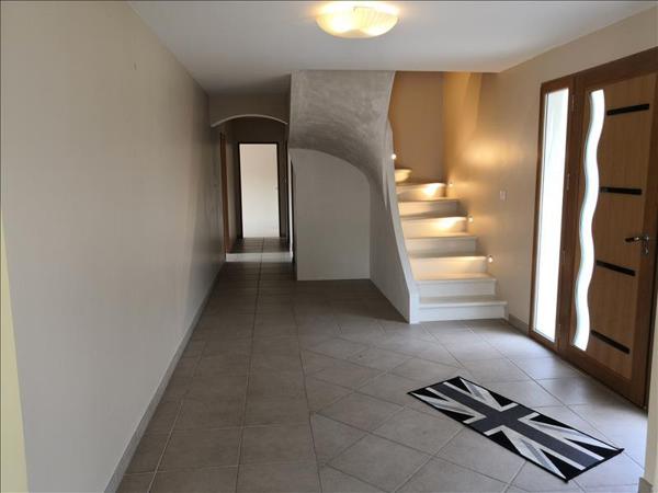 Maison à louer |  LUGAN |  8 pièces | 230 m²
